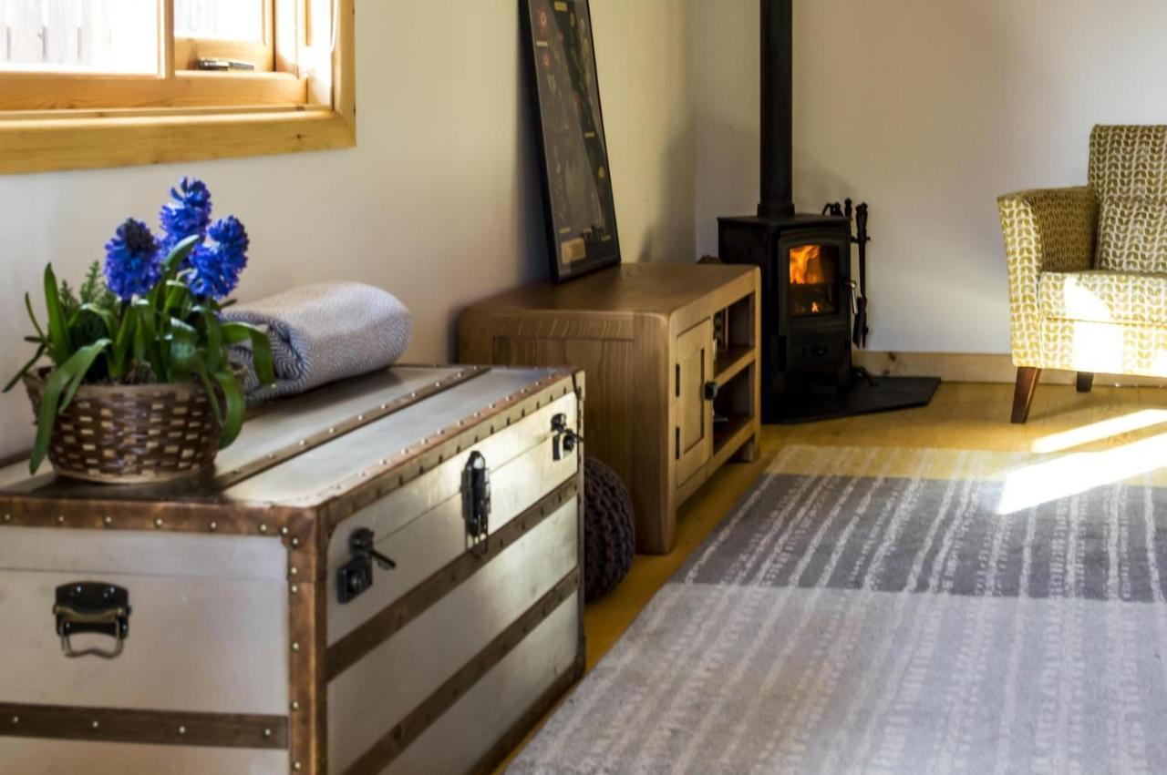 Saint Florence Laurel Lodge - 2 Bedroom Log Cabin - St Florence מראה חיצוני תמונה