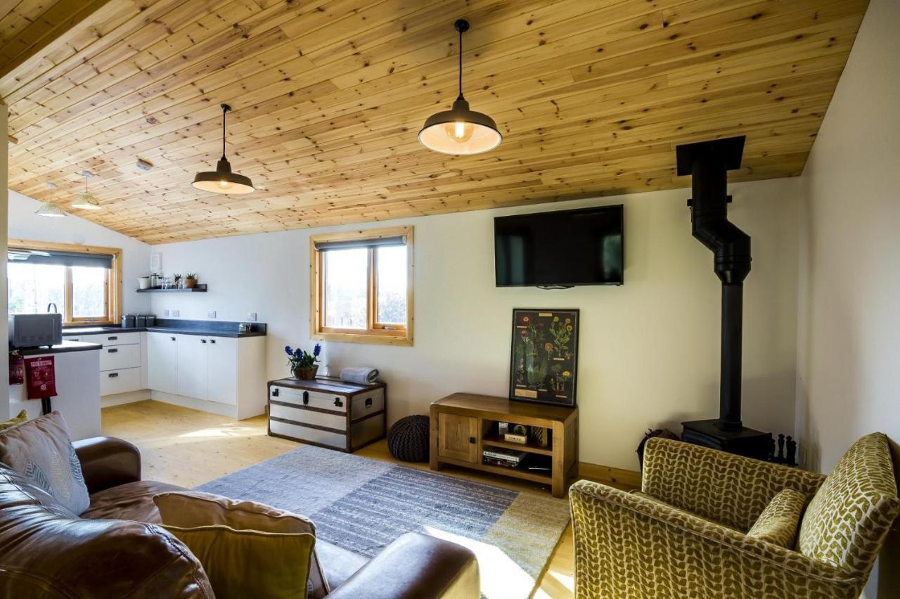 Saint Florence Laurel Lodge - 2 Bedroom Log Cabin - St Florence מראה חיצוני תמונה
