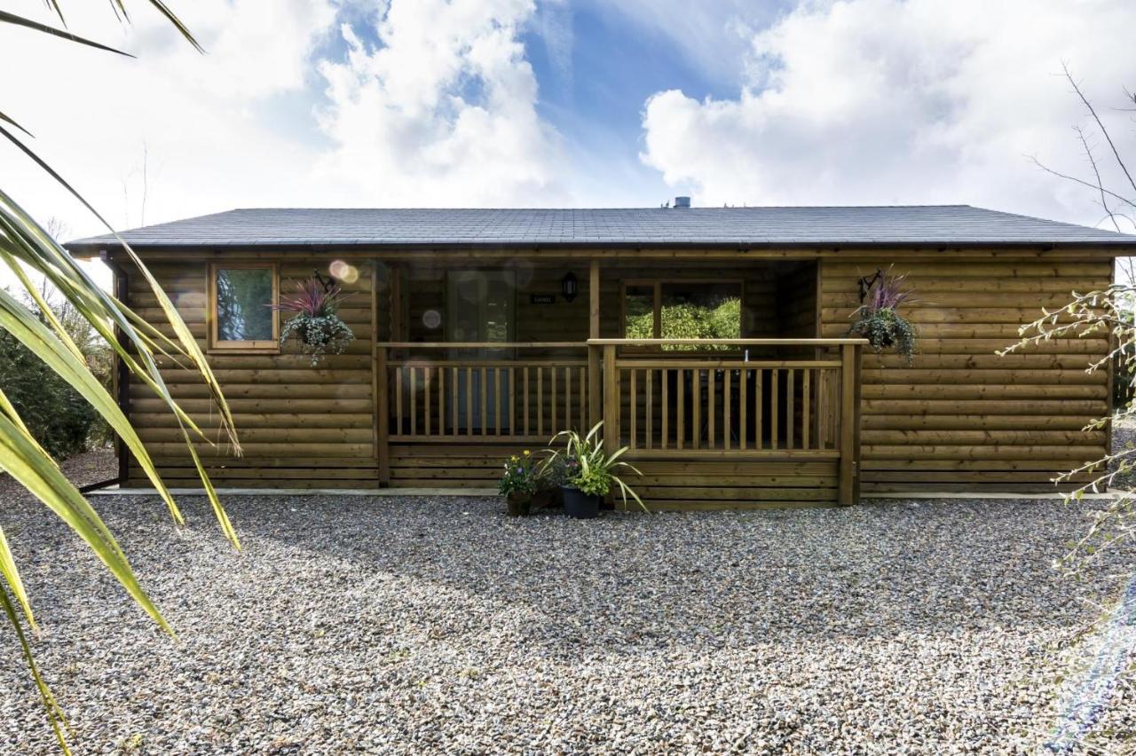 Saint Florence Laurel Lodge - 2 Bedroom Log Cabin - St Florence מראה חיצוני תמונה