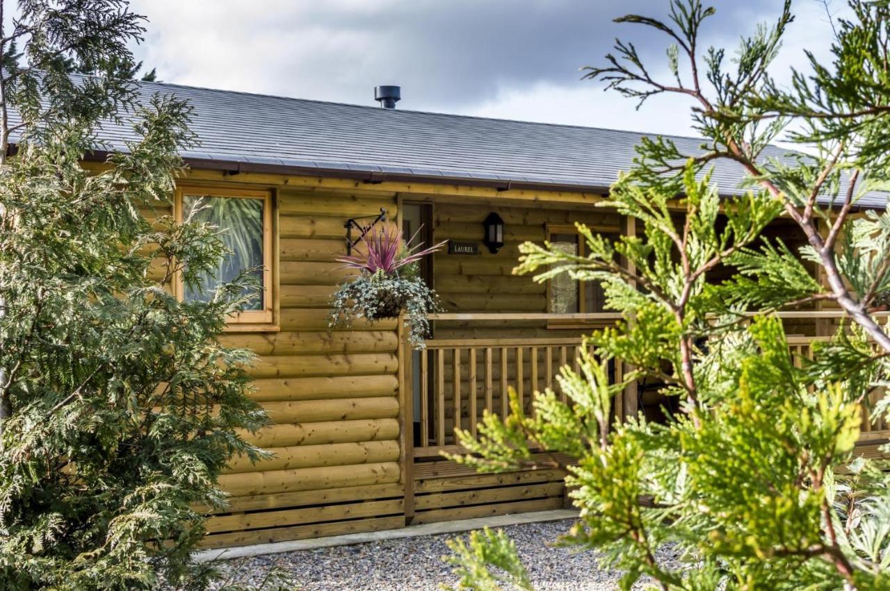 Saint Florence Laurel Lodge - 2 Bedroom Log Cabin - St Florence מראה חיצוני תמונה